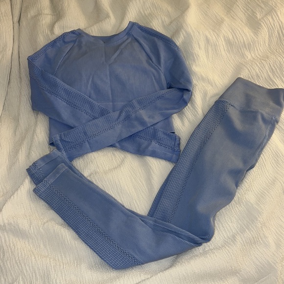 offline aerie workout set leggings + long sleeve top - Picture 7 of 7